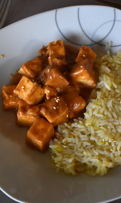 Tofu épicé aux arachides
