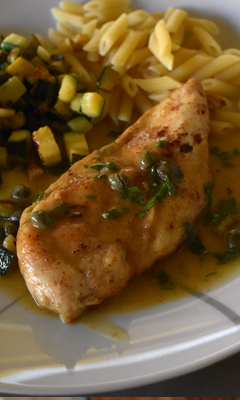 Escalopes de poulet au citron et aux câpres Escalopes de poulet au citron et aux câpres